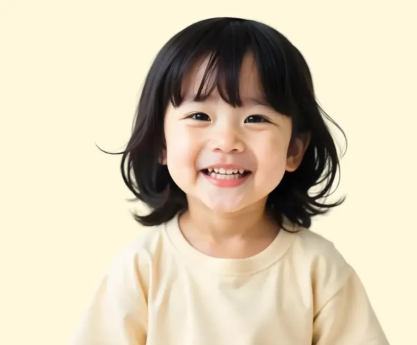밝게 웃는 아이